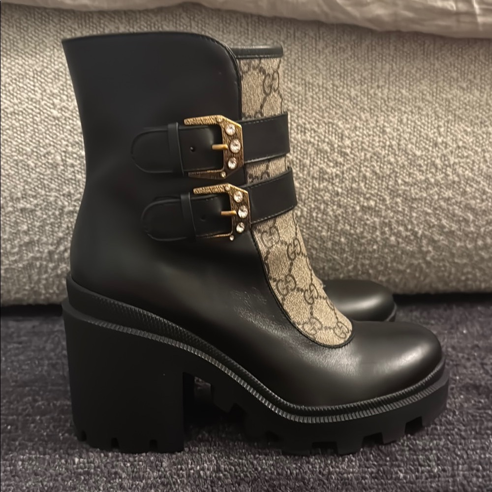 Gucci GG Supreme Leather Combat Boots - Picture 5 of 8